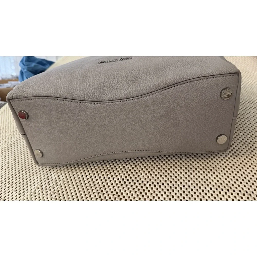 Michael Kors Shoulder Bag Purse Raven Stone Grey Pebbled Genuine Leather Large